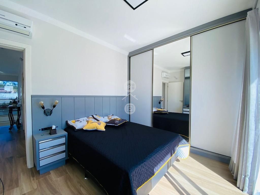 Casa em Pedra Branca, Palhoça. 3 quartos, 247m². Imagem 12 de 14